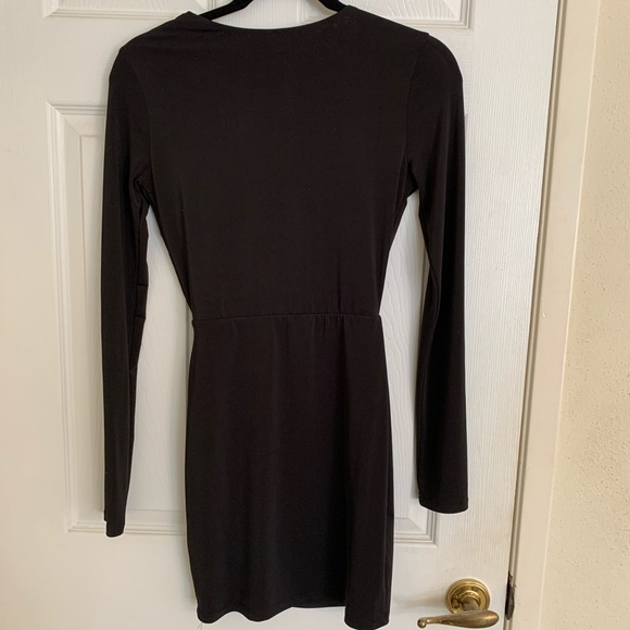 Black Lace Up Plunging Neckline Bodycon Minidress - Picture 7 of 8